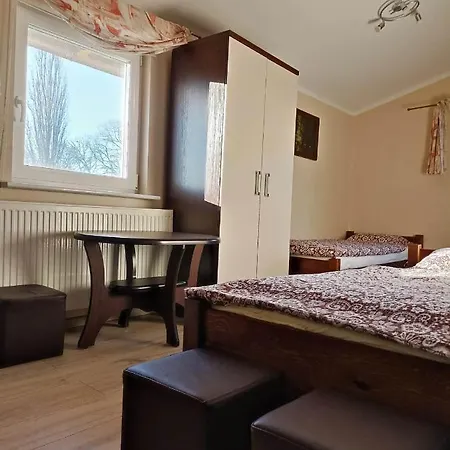 Habitación en casa particular Pod Kasztanem Lubin (West Pomeranian)