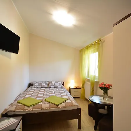 Pod Kasztanem Habitación en casa particular *