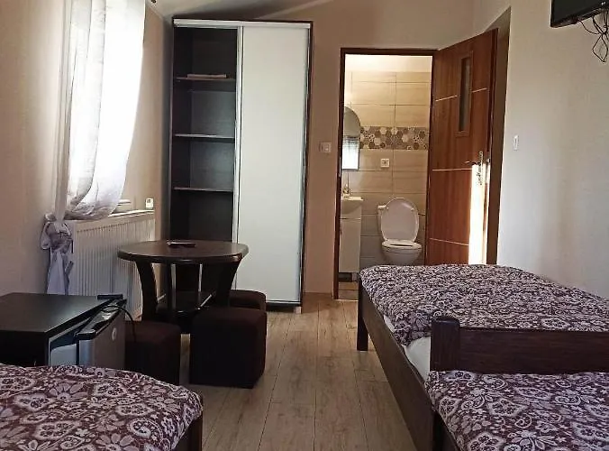 Pod Kasztanem Kwatera prywatna *