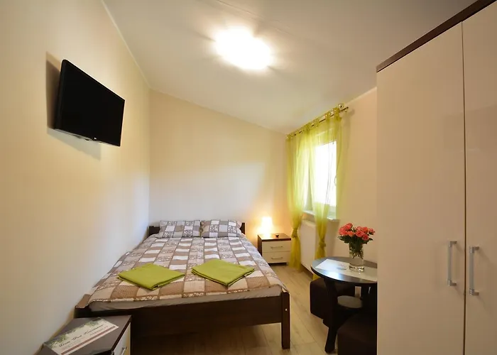 Pod Kasztanem Kwatera prywatna *