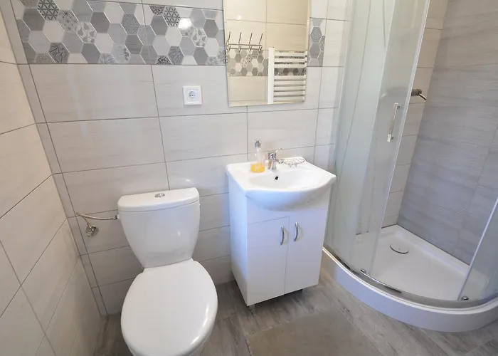 Pod Kasztanem Kwatera prywatna *